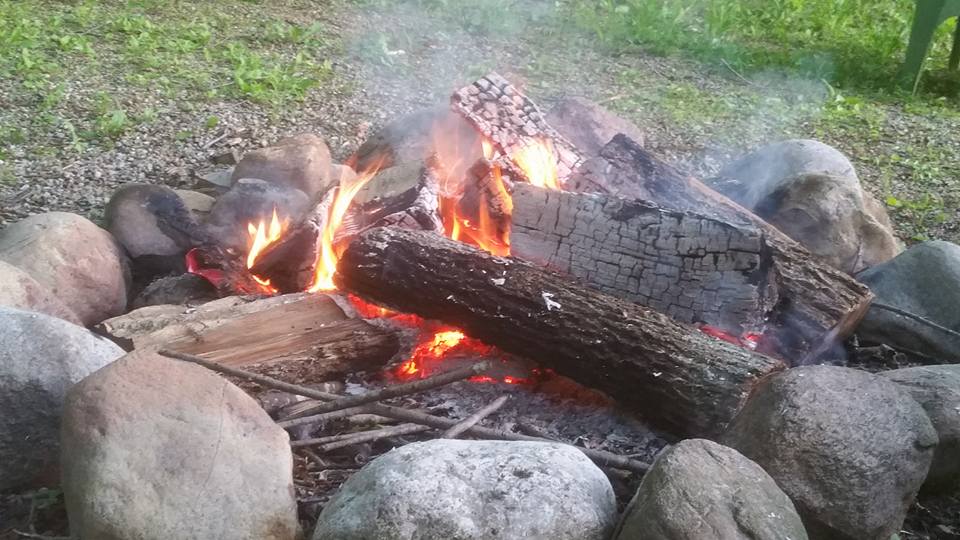 /upload/images/campfire