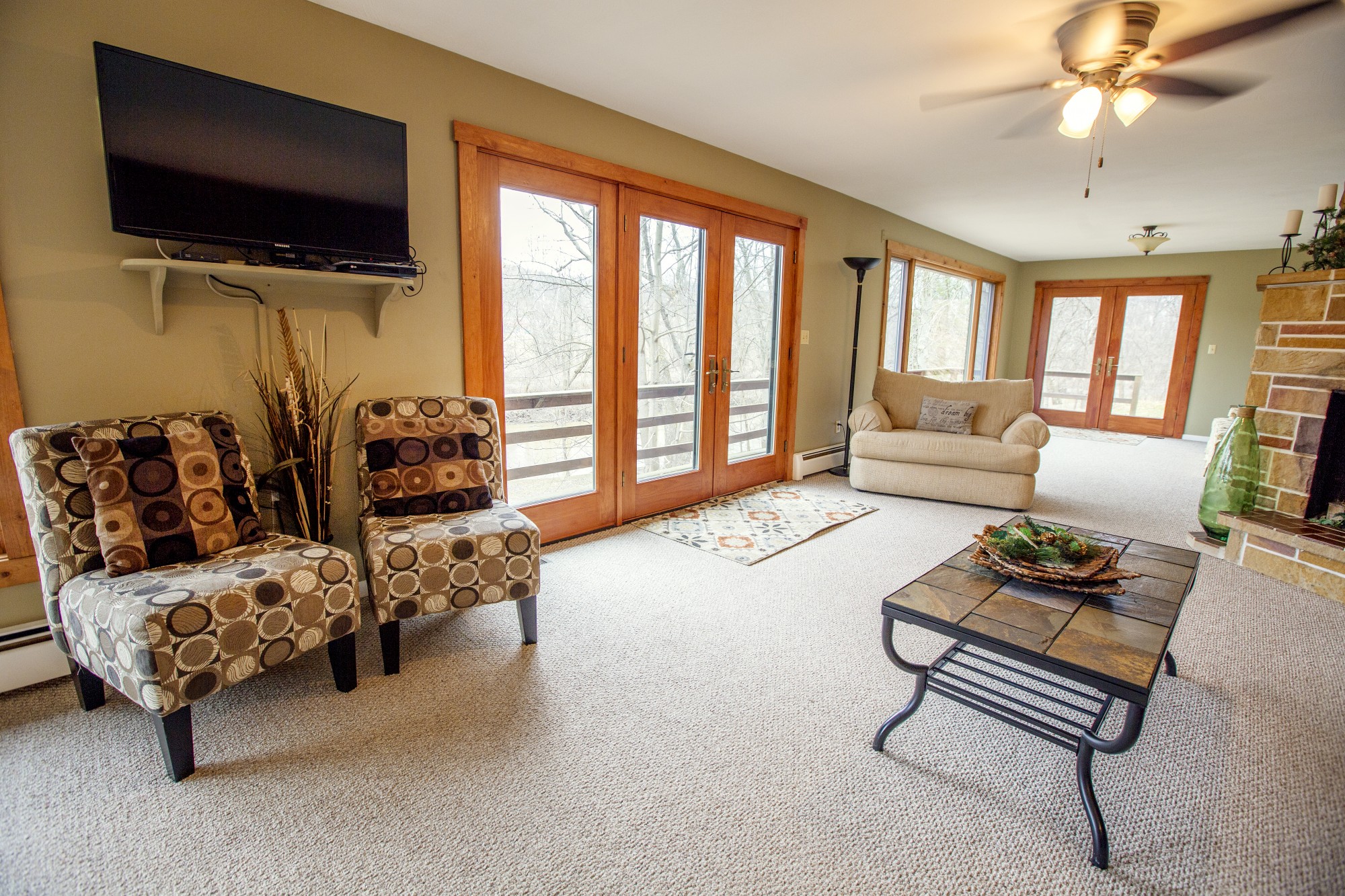 living room, maray hills, mohican vacation homes